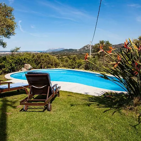 Peditoltu فيلة أولبيا